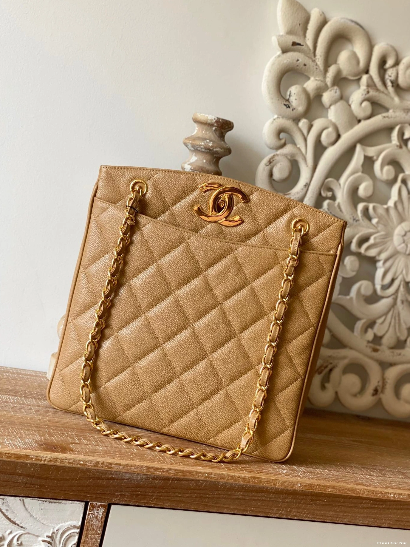 Hyper Peter CHANEL VINTAGE TOTE 0723